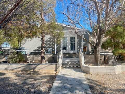 18320 Horseshoe Trail, Helendale, CA 92342