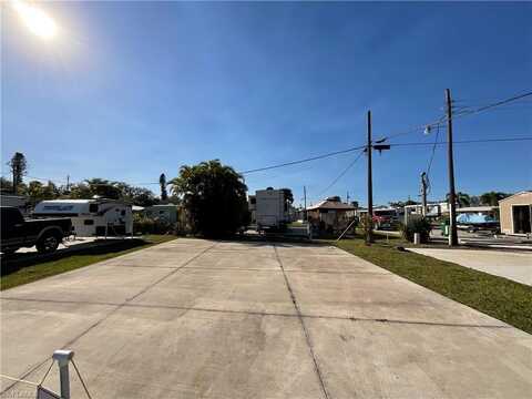 102 Duncan, NAPLES, FL 34114