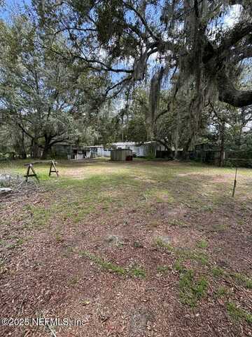 112 DOGWOOD Street, Interlachen, FL 32148