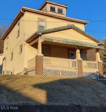 519 GARDEN Way, Weirton, WV 26062