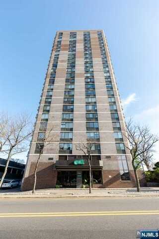 770 Anderson Avenue 22G, Cliffside Park, NJ 07010