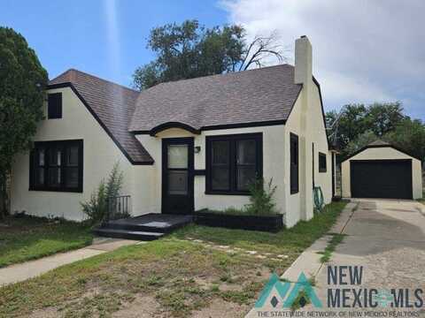 710 S Washington Avenue, Roswell, NM 88203