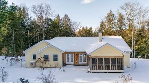 66 Howlett Road, Bradford, NH 03221