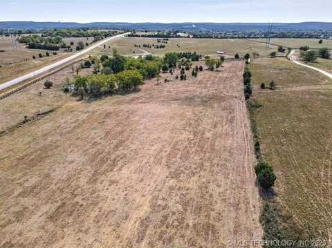 W 52nd Avenue, Sperry, OK 74073