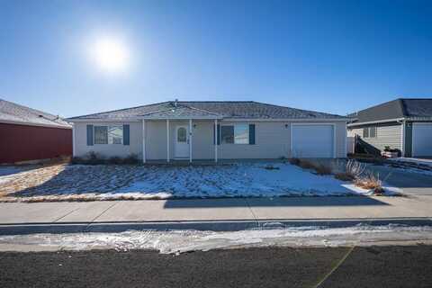 1164 E Madison St, Powell, WY 82435