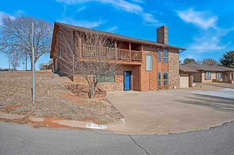 1519 Lexington Avenue, Clinton, OK 73601