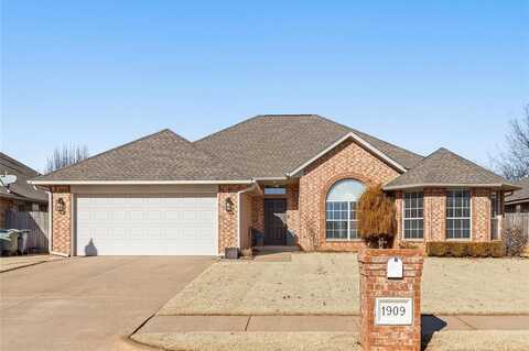 1909 Oxford Street, Edmond, OK 73013