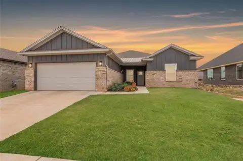 9236 NW 144th Place, Yukon, OK 73099