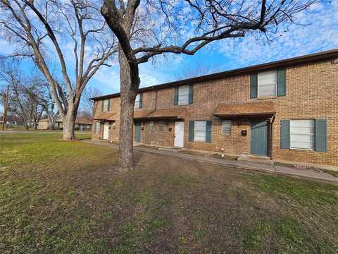 1122 Oxford Street, River Oaks, TX 76114