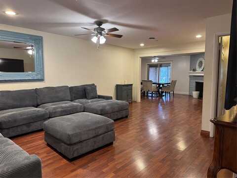 1868 Riverway Drive, Dallas, TX 75217