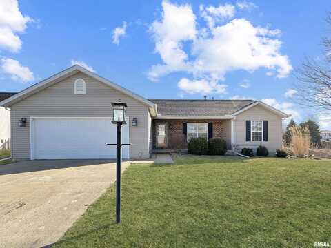 1502 RED BROOK Court, Metamora, IL 61548