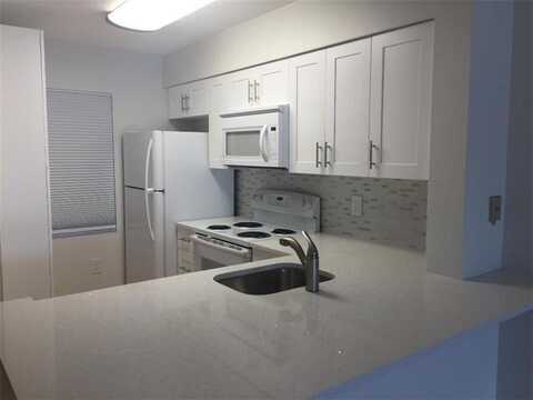 2236 N Cypress Bend Dr, Pompano Beach, FL 33069