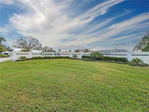 655 W Lake Jasmine Circle, Vero Beach, FL 32962