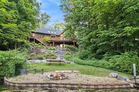 4693 Hegel Road, Goodrich, MI 48438