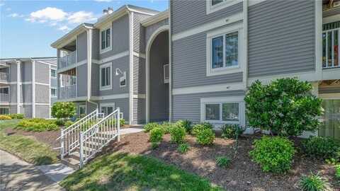 1016 Autumn Woods Lane, Virginia Beach, VA 23454