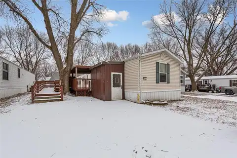 112 Laurinda Lane, Mankato, MN 56001