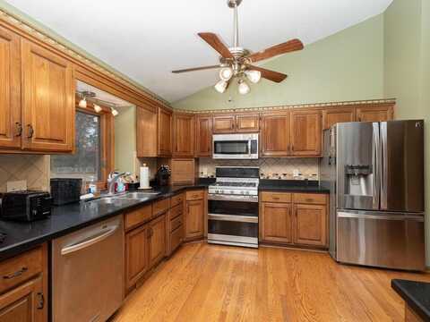 1000 April Place, Burnsville, MN 55306