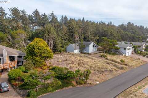 3801 NW HIDDEN LAKE DR, Waldport, OR 97394