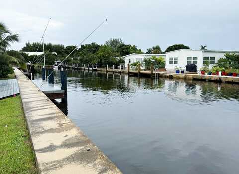 207 Mallard Drive, Briny Breezes, FL 33435