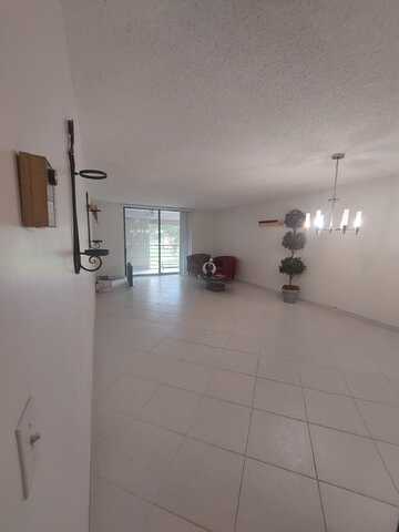 7770 Tahiti Lane, Lake Worth, FL 33467