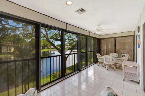 10592 Tropic Palm Avenue, Boynton Beach, FL 33437