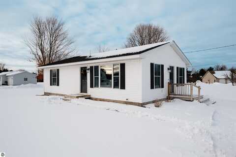 9557 Old M-72, Williamsburg, MI 49690