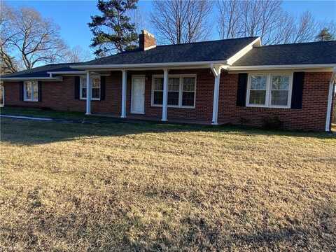 1520 Edgewood Drive, Mount Airy, NC 27030