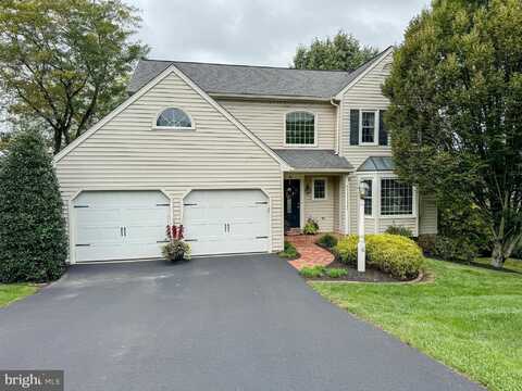 18 IRON HORSE DRIVE, LITITZ, PA 17543