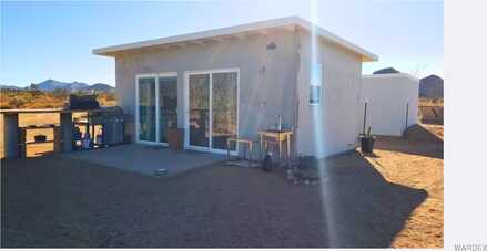 4120 E Rimrock Drive, Yucca, AZ 86438