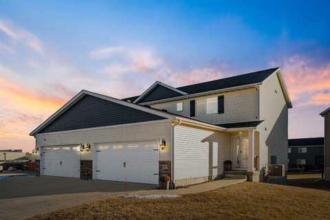 4007 Sarah Drive, Waterloo, IA 50702