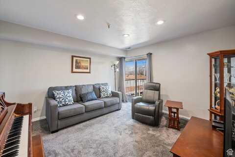 1118 E 6600 S, Salt Lake City, UT 84121