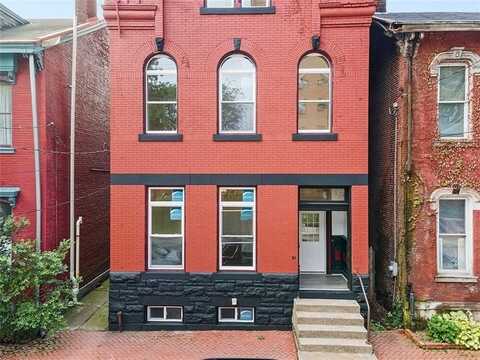 1005 Sheffield St, Manchester, PA 15233