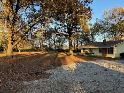 401 Zion Church ST, Lowell, AR 72745