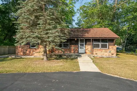 4878 S Straits Highway, Indian River, MI 49749