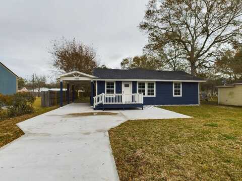 3824 Hays Avenue, Groves, TX 77619