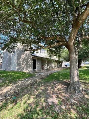 1405 Airline Drive, College Station, TX 77845