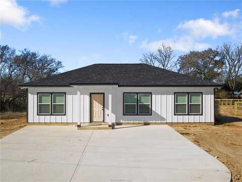 807 East Brown Street, Hearne, TX 77859