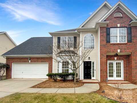 8200 Suttonview Drive, Charlotte, NC 28269