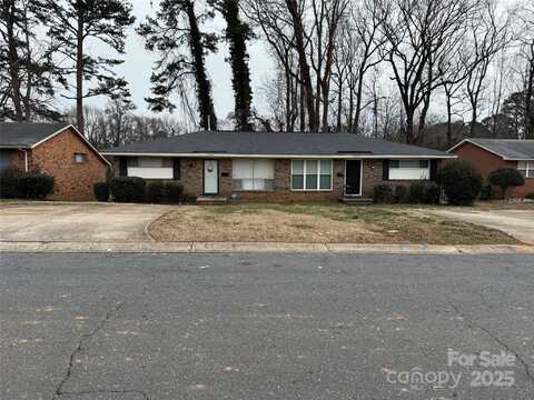 5009 Highlake Drive, Charlotte, NC 28215