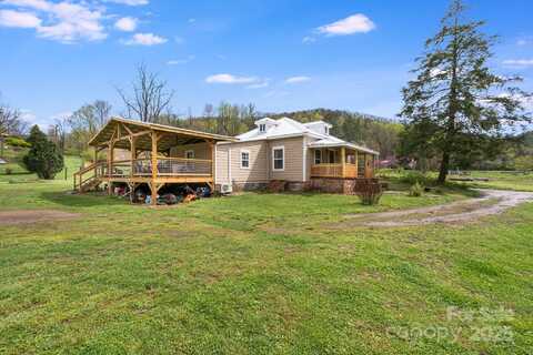 99 Cook Road, Hot Springs, NC 28743