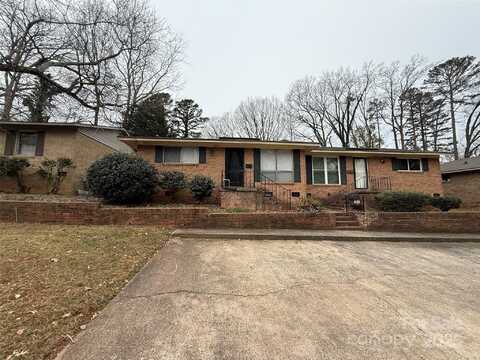 4818 Highlake Drive, Charlotte, NC 28215