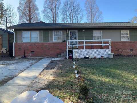 9 WHITE OAK Road, Arden, NC 28704