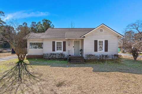 171 Ravenell Dr, Saint Stephen, SC 29479