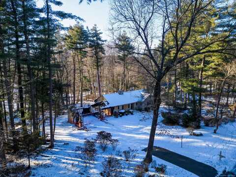 15 Timber Lane, Avon, CT 06001