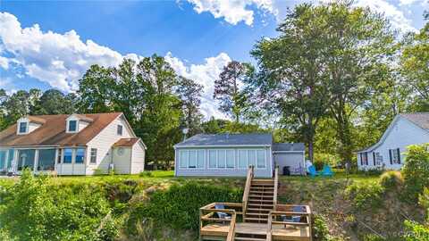 103 Riverside Drive, Center Cross, VA 22437
