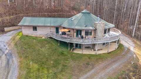 417 Quiet Forest Ln, Sylva, NC 28779