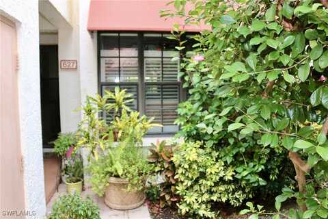 627 Serendipity Drive, Naples, FL 34108