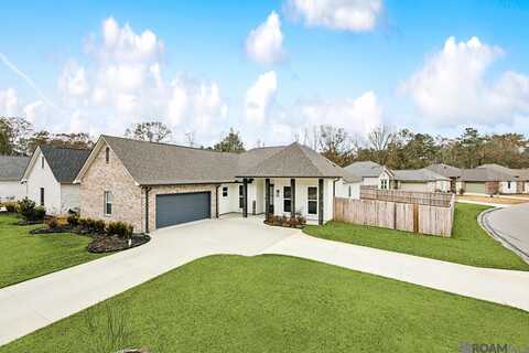 9533 South Creek Dr, Denham Springs, LA 70726