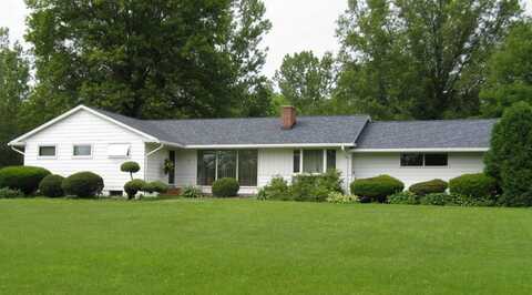 121 HILLTOP Road, Edinboro, PA 16412