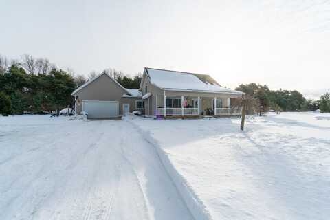 3224 Holton Road, Twin Lake, MI 49457